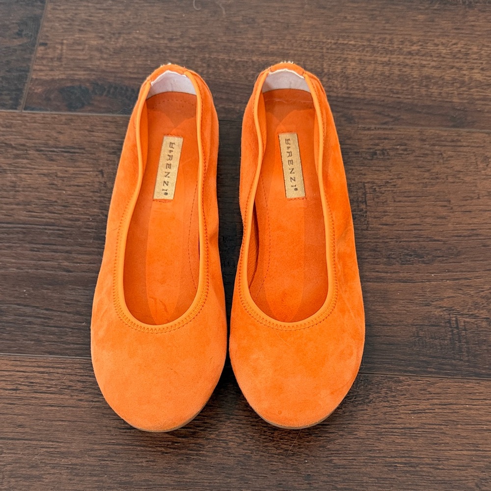 Women's Vibrant Orange Flats